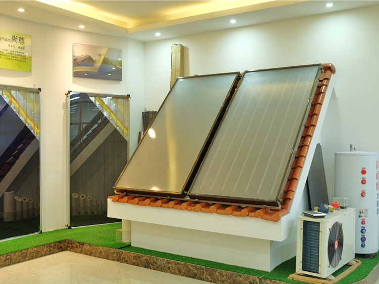 太阳能厂家-展示区一角