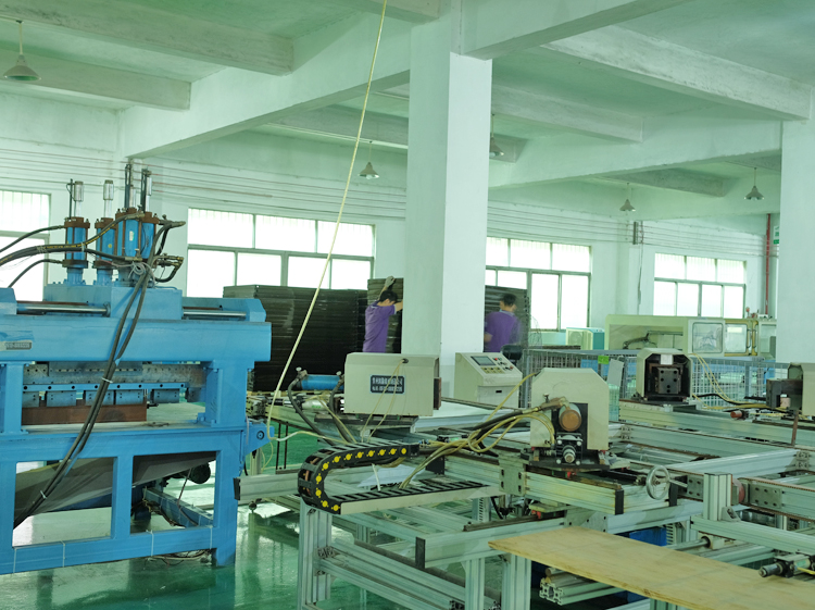 太阳能厂家-加工区域