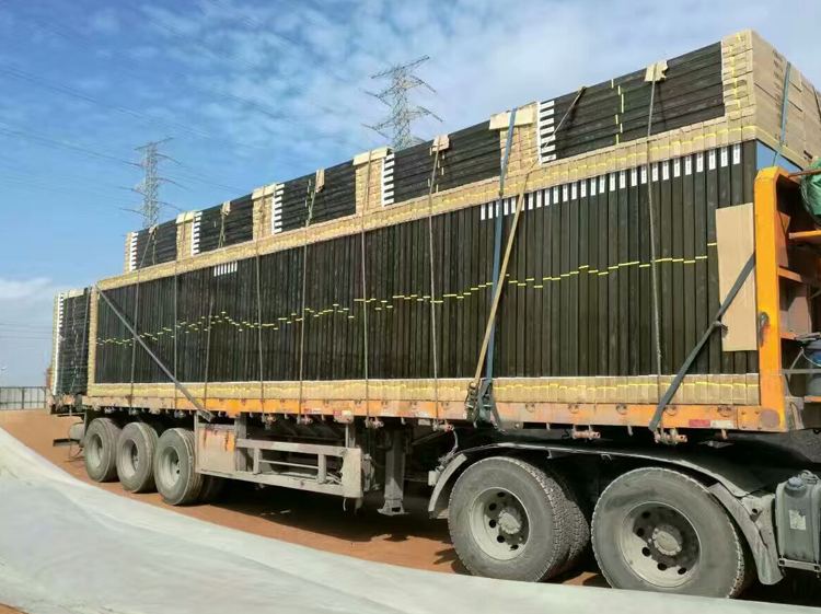 太阳能板装车过程